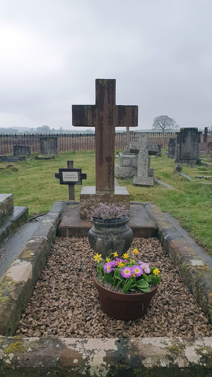 Agnes's grave at Baschurch