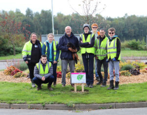 Learning at Derwen College - Leaf It To Us team