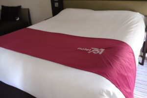 Hotel 751 bedroom