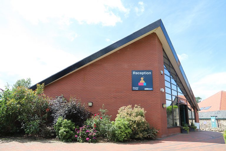 Derwen College, Gobowen, reception